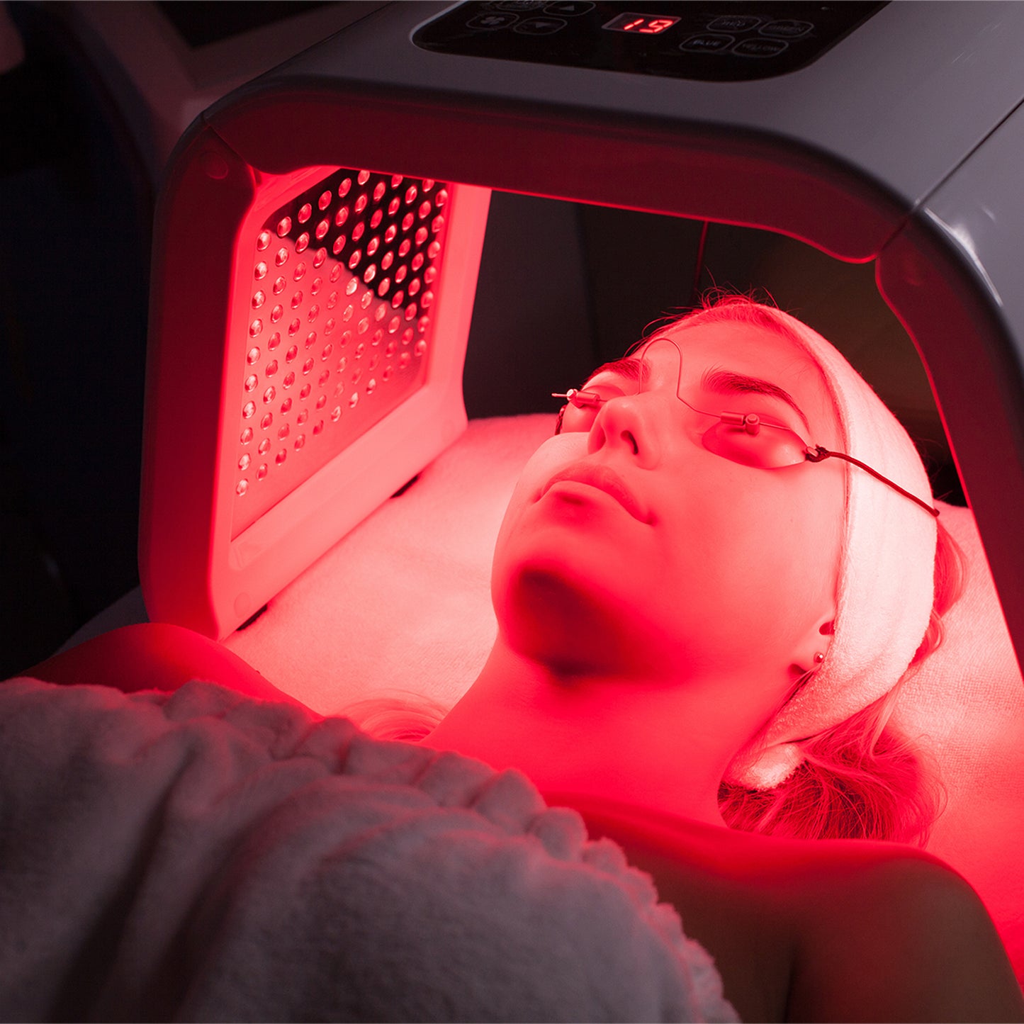 Defenni 8-in-1 Color LED Therapy Device