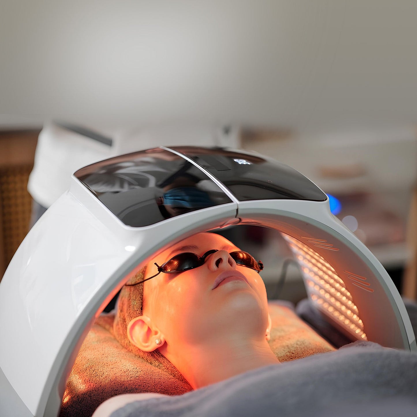 Defenni U-Shape Pro LED Light Therapy Device